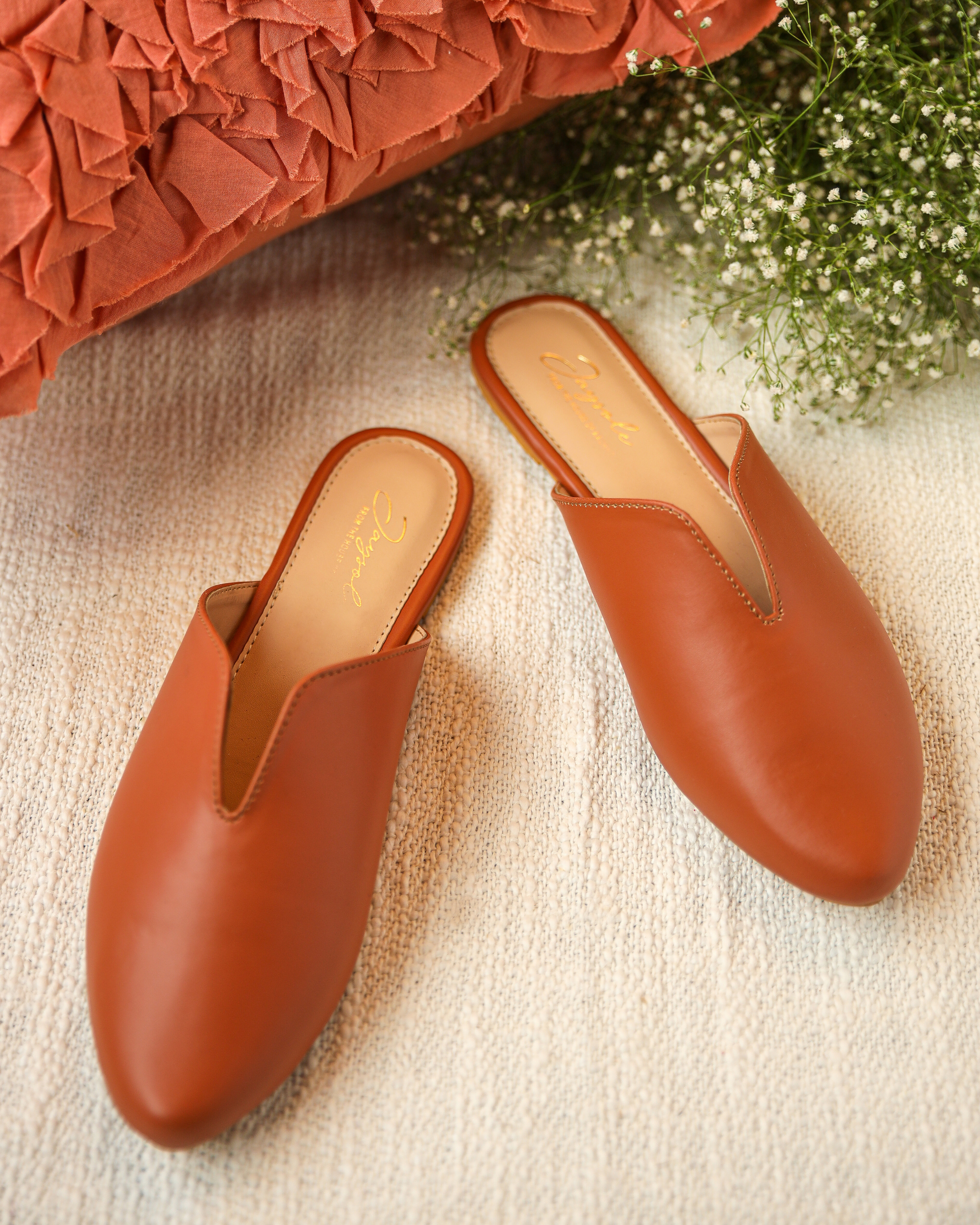 Coconut Shell Leather Mules