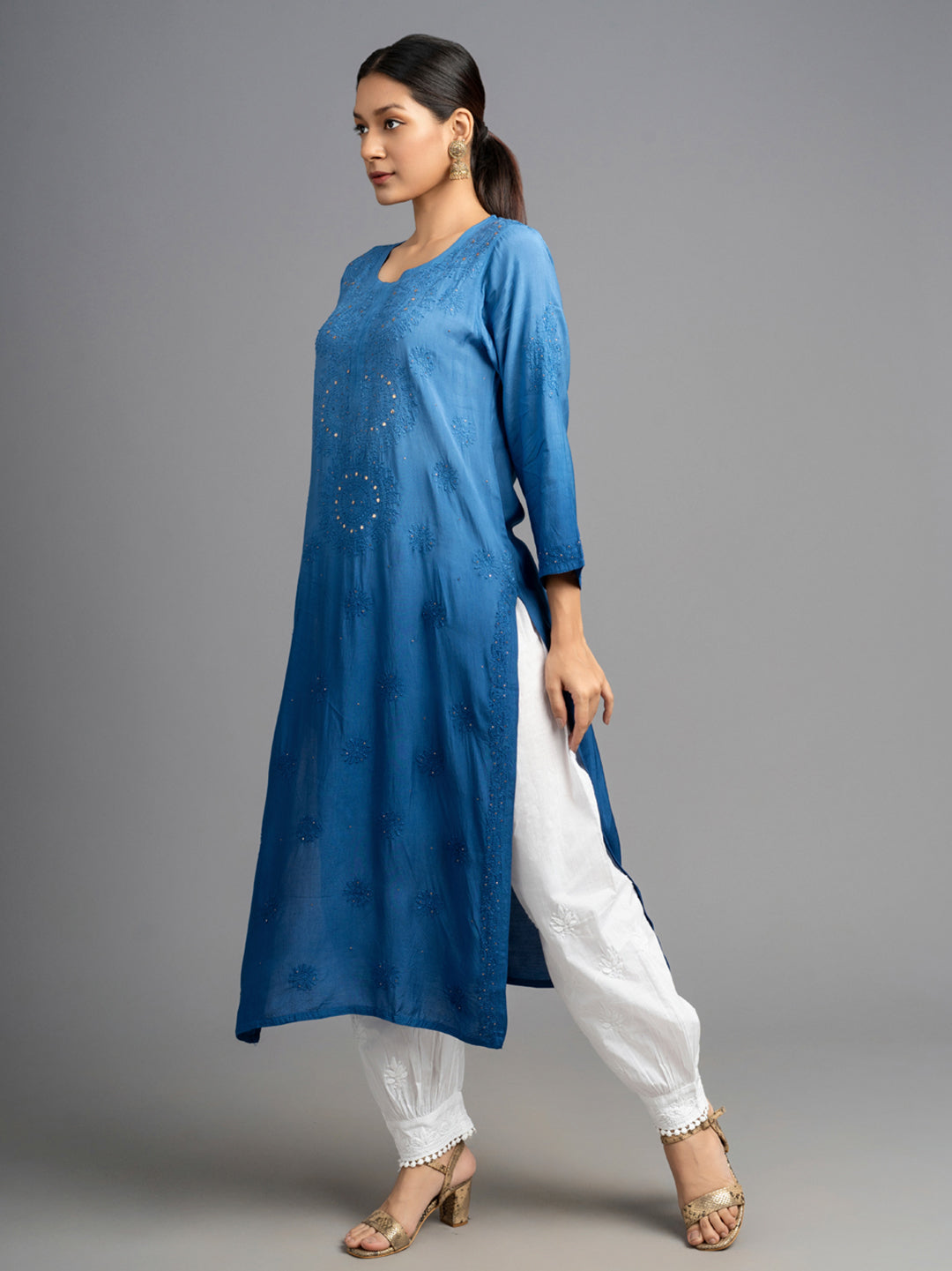 Shahana: Muslin Chikankari kurti,crafted with fine Bakhiya embroidery & Mukhesh work